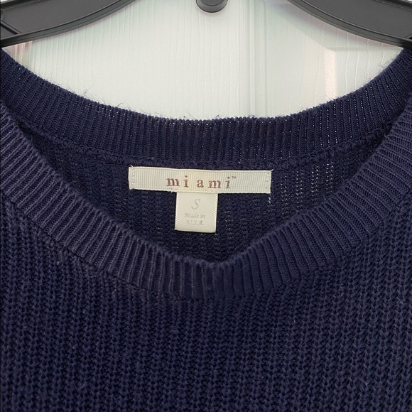 High Low Sweater - Picture 2 of 3